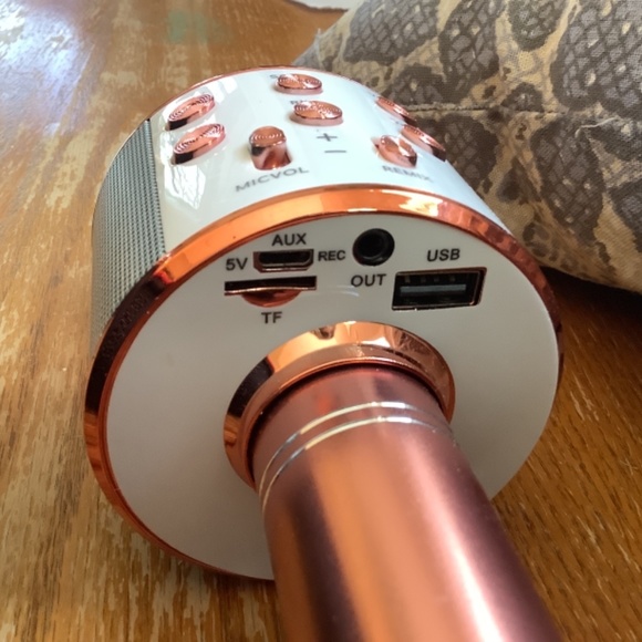 Microphone - Picture 5 of 5